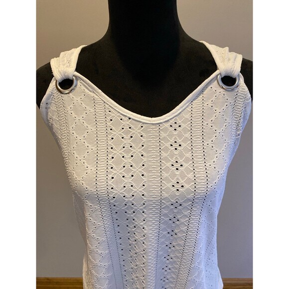 Sleeveless Women Tank Top Blouse Eyelet Stretchy Fabric V Neckline Sz XXL White - Picture 1 of 9